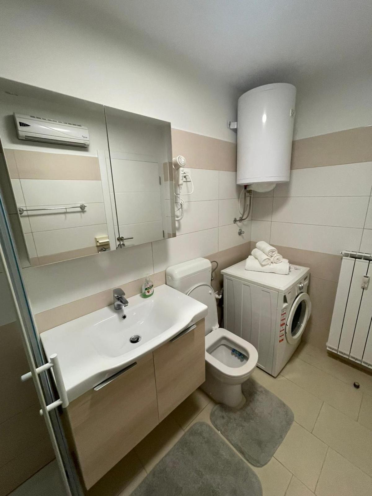 Kehha Apartment Копер Екстериор снимка